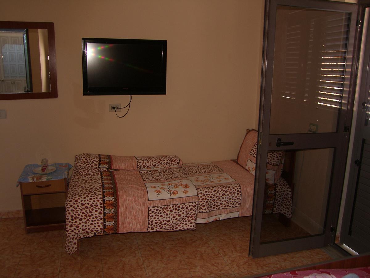 Shkodra Hotel Exterior photo
